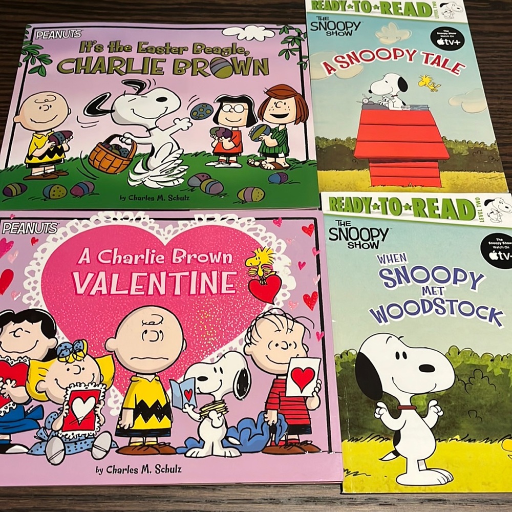 Peanuts Charlie Brown/Snoopy books